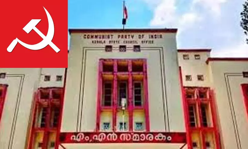 സി.പി.ഐക്ക് തലവേദനയായി കുട്ടനാട് : പ്രവർത്തകർ കൂട്ടരാജിവെച്ച് സി.പി.എമ്മിൽ ചേർന്നു