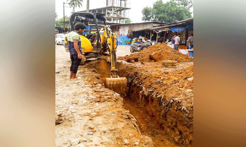 പ്ര​തി​ഷേ​ധ​ത്തി​നും കാ​ത്തി​രി​പ്പി​നും വി​രാ​മം; മൂവാറ്റുപുഴയിൽ മൂന്ന്​ റോഡുകളുടെ നവീകരണത്തിന്​ തുടക്കം