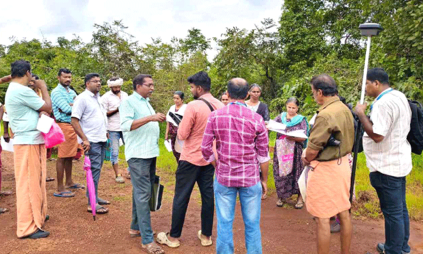 അ​വ​രു​ടെ ഭൂ​മി ക​ണ്ടെ​ത്തി; 13 വ​ർ​ഷ​ത്തി​നുശേ​ഷം