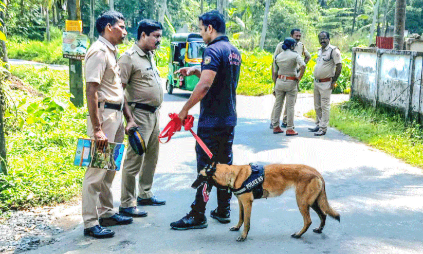 ചാവക്കാട് മേഖലയിൽ രണ്ടിടത്ത് ക്ഷേത്രങ്ങളിൽ കവർച്ച