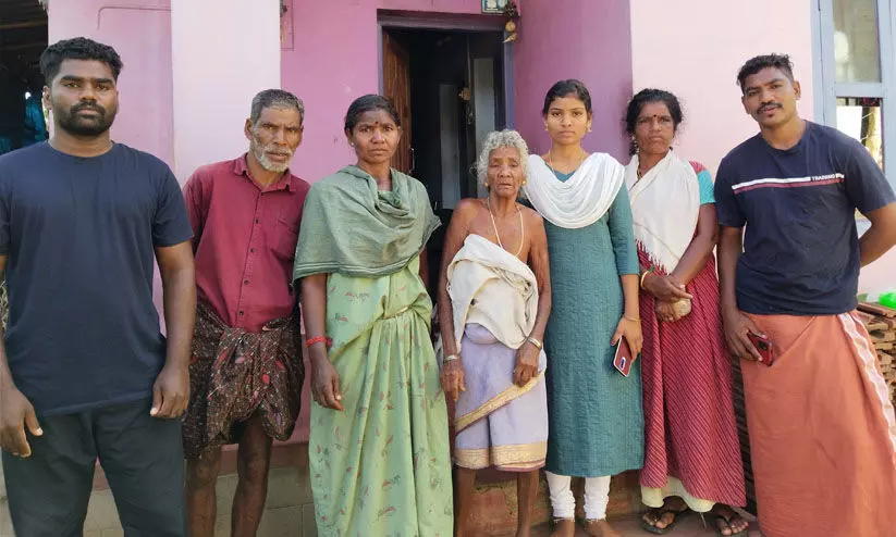 അട്ടപ്പാടി : പൊന്നിയുടെ  ഭൂമി തിരിച്ചുപിടിക്കാൻ ഉത്തരവിട്ട് സബ് കലക്ടർ