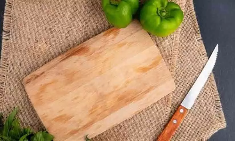 wooden chopping board