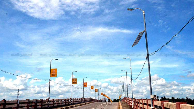 Kochi-Boat-Jetty-Bridge