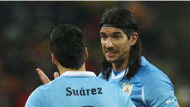 Luis-Suarez-and-Sebastian-Abreu