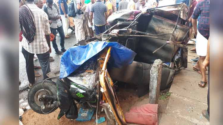 angamaly-accident-251119.jpg