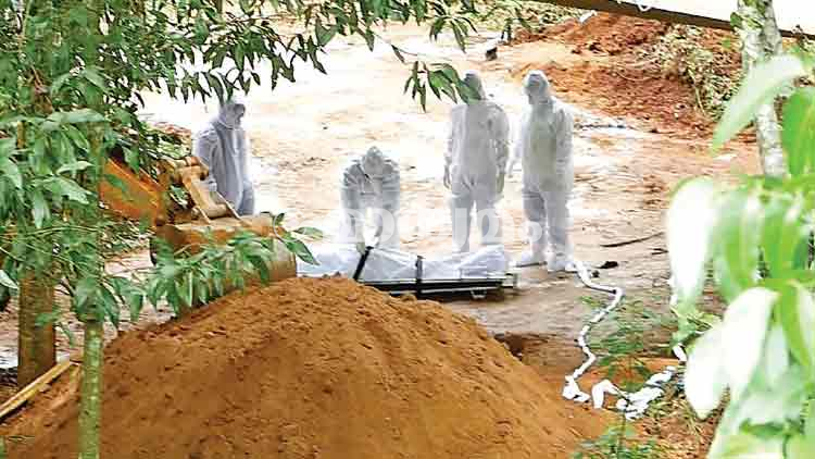 കോവിഡ് ബാധിച്ച് മരിച്ച പയഞ്ചേരി സ്വദേശിയുടെ മൃതദേഹം ഖബറടക്കി