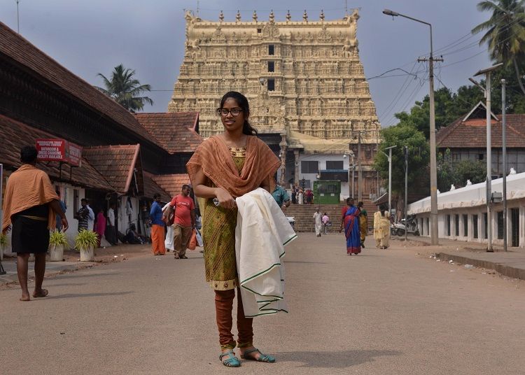 Protests over allowing women to wear churidar at Padmanabhaswamy temple -  Oneindia News